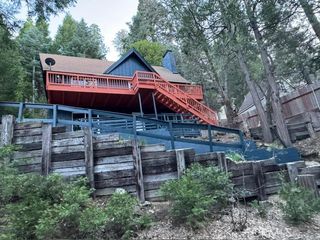 286 Terrace, Lake Arrowhead, CA 92352