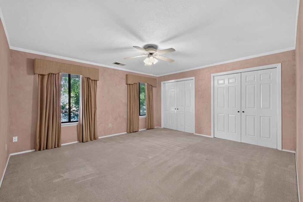 Image 21 of property listing at 708 Chateau Place, Madera, CA 93637