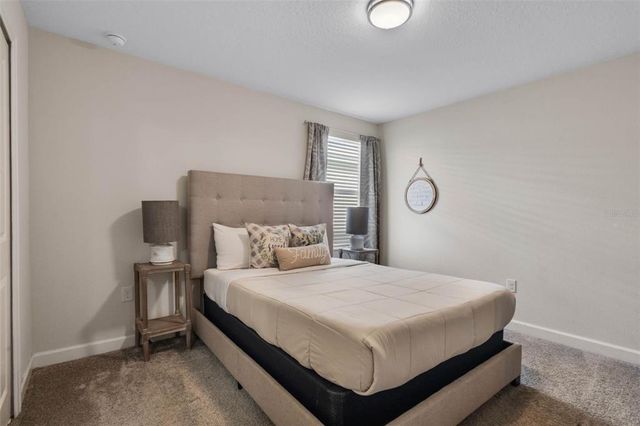 8816 CRUDEN BAY COURT, Davenport, FL 33896