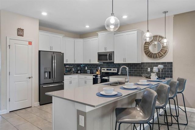 8816 CRUDEN BAY COURT, Davenport, FL 33896