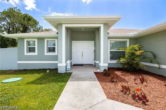 1020 Prospect AVE, Lehigh Acres, FL 33972