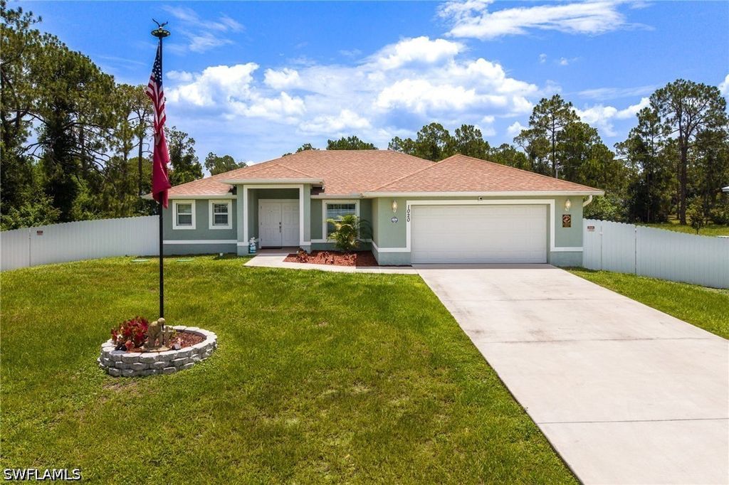 1020 Prospect AVE, Lehigh Acres, FL 33972