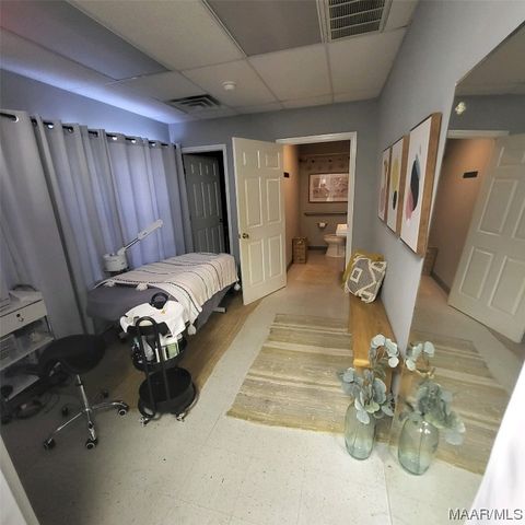 615 Cahaba Road, Selma, AL 36701