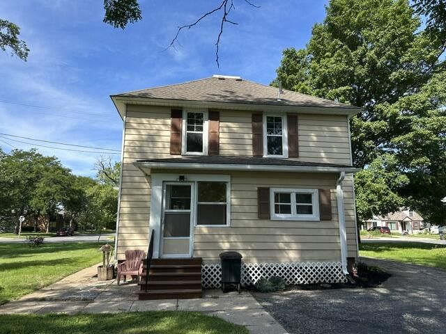 1962 Beulah AVENUE, East Troy, WI 53120
