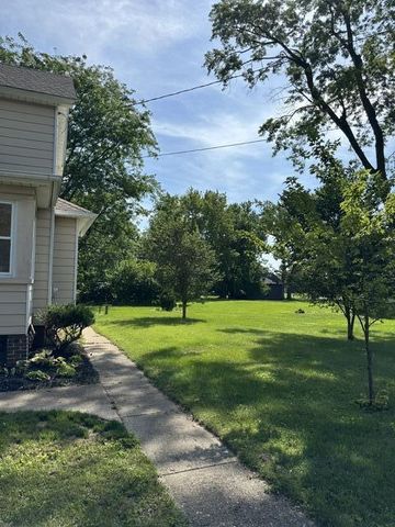 1962 Beulah AVENUE, East Troy, WI 53120