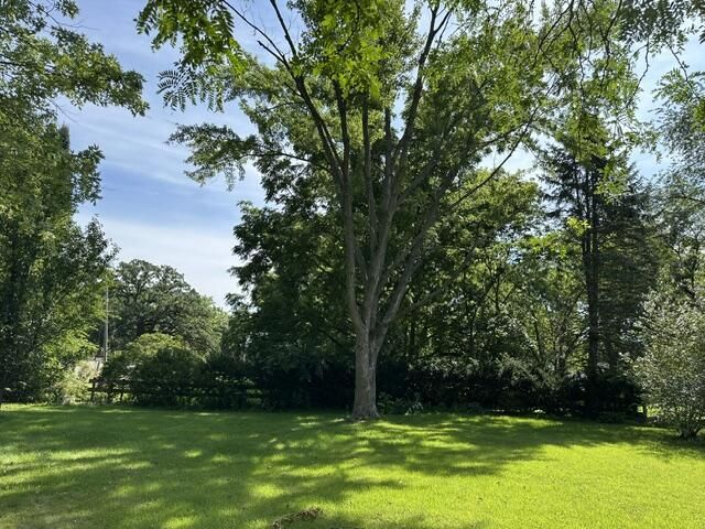 1962 Beulah AVENUE, East Troy, WI 53120