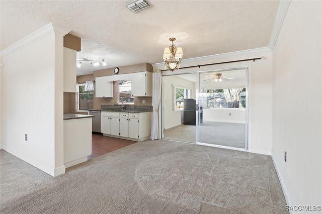 214 S Monroe Street, Beverly Hills, FL 34465