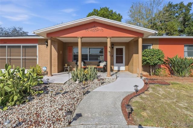 214 S Monroe Street, Beverly Hills, FL 34465