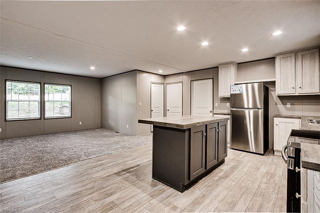2140 Poole Town Road, Asheboro, NC 27205
