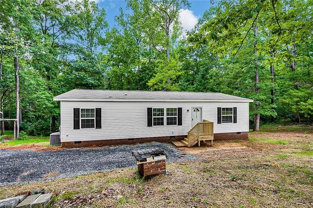 2140 Poole Town Road, Asheboro, NC 27205