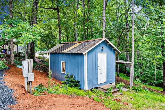 2140 Poole Town Road, Asheboro, NC 27205