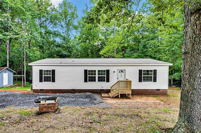 2140 Poole Town Road, Asheboro, NC 27205