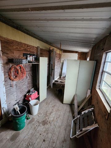 505 County Road 1442, Yantis, TX 75497