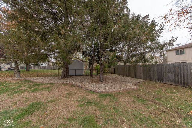 3635 River Road, Columbus, IN 47203