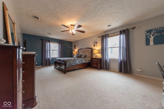 3635 River Road, Columbus, IN 47203