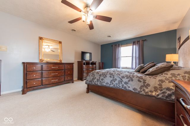 3635 River Road, Columbus, IN 47203