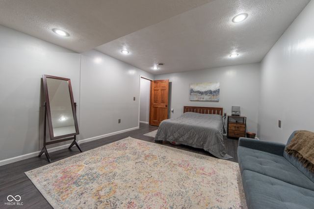 3635 River Road, Columbus, IN 47203