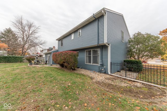 3635 River Road, Columbus, IN 47203