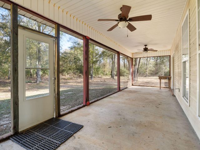 125 Marvin Shirley Rd, Deridder, LA 70634