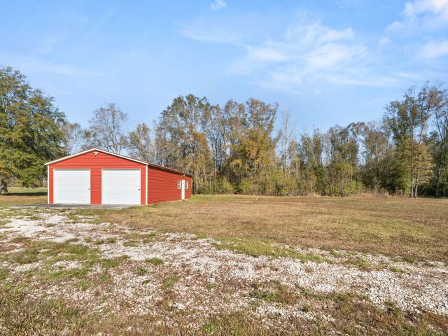 125 Marvin Shirley Rd, Deridder, LA 70634