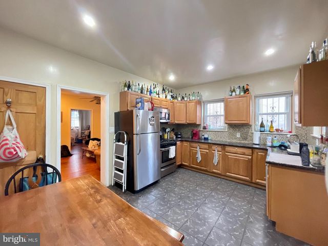 416 N 31ST ST, Philadelphia, PA 19104