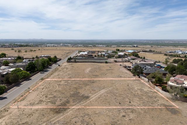 7301 Beverly Hills Avenue NE, Albuquerque, NM 87122