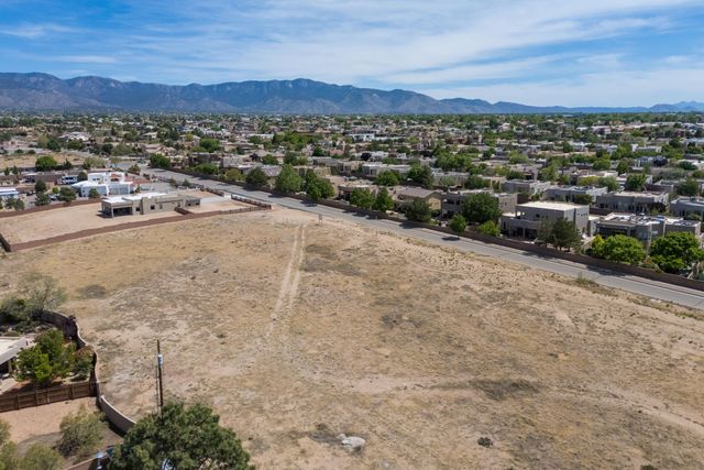 7301 Beverly Hills Avenue NE, Albuquerque, NM 87122