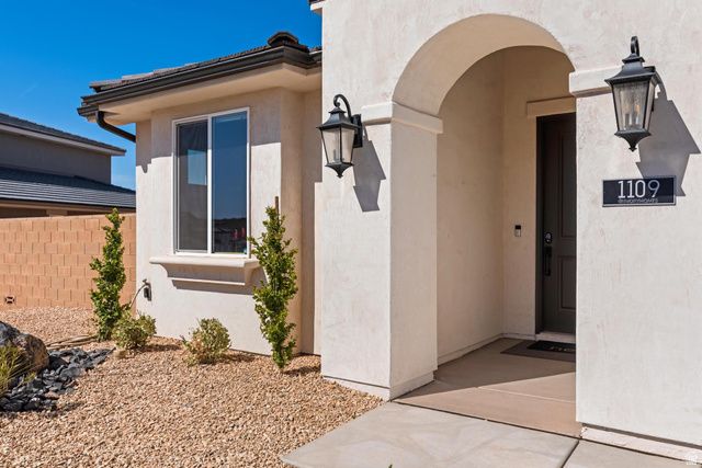 1109 N PASEOS ST, Washington, UT 84780