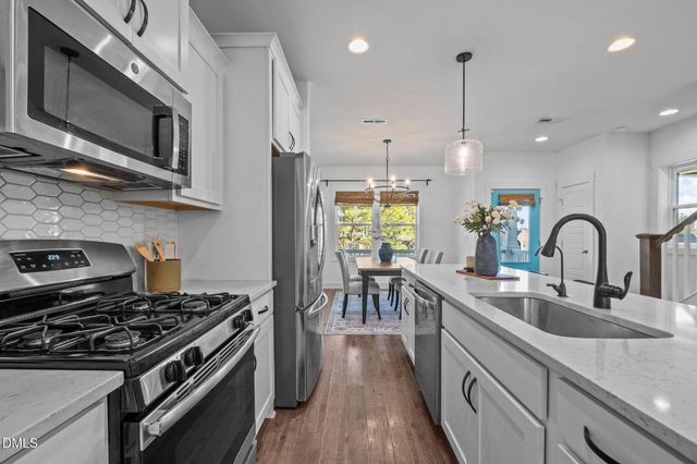 614 Great Ridge Parkway, Chapel Hill, NC 27516