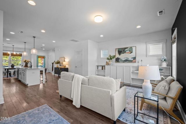 614 Great Ridge Parkway, Chapel Hill, NC 27516