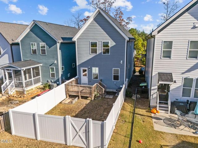 614 Great Ridge Parkway, Chapel Hill, NC 27516