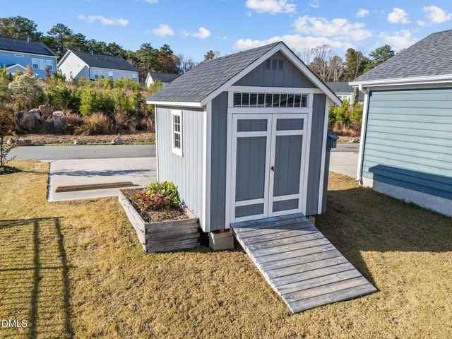 614 Great Ridge Parkway, Chapel Hill, NC 27516