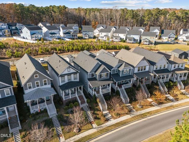 614 Great Ridge Parkway, Chapel Hill, NC 27516