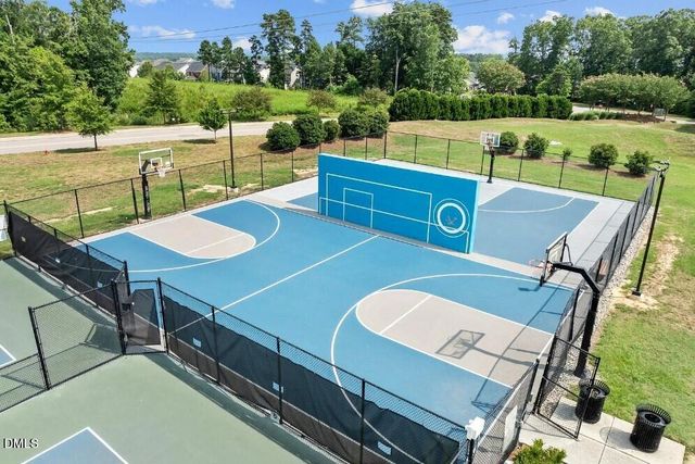 614 Great Ridge Parkway, Chapel Hill, NC 27516