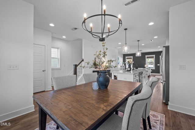 614 Great Ridge Parkway, Chapel Hill, NC 27516