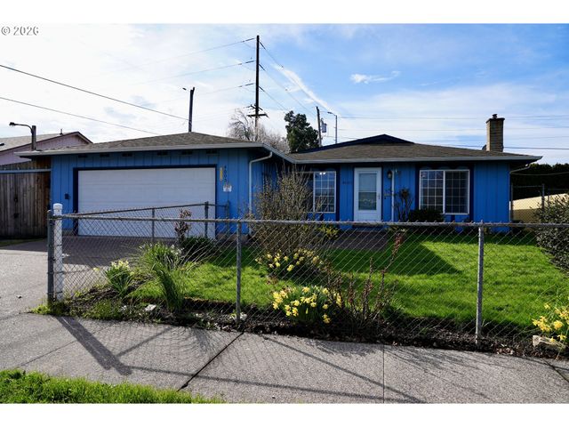 4005 S F St, Springfield, OR 97478