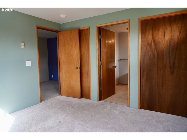 4005 S F St, Springfield, OR 97478