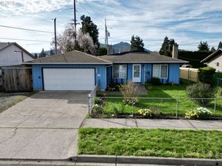 4005 S F St, Springfield, OR 97478