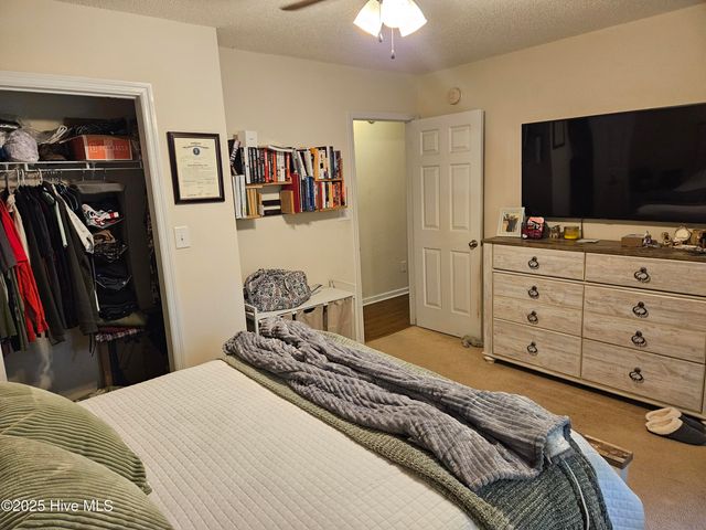 605 Fallow Court, Sneads Ferry, NC 28460