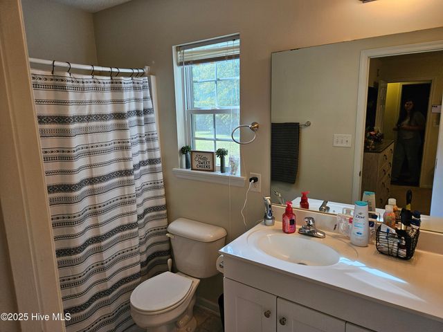 605 Fallow Court, Sneads Ferry, NC 28460