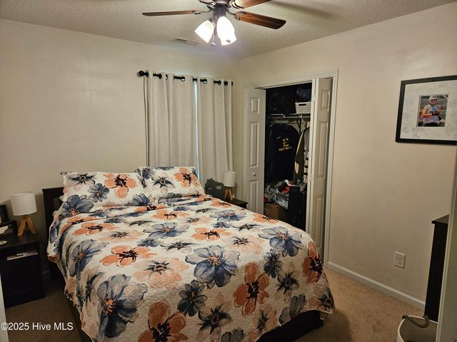 605 Fallow Court, Sneads Ferry, NC 28460