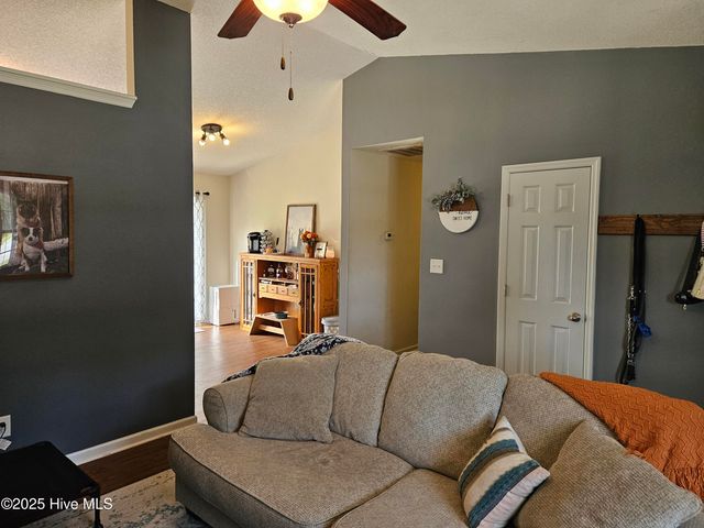 605 Fallow Court, Sneads Ferry, NC 28460