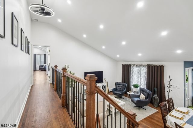 1 Archbridge Ln, Springfield Twp., NJ 07081