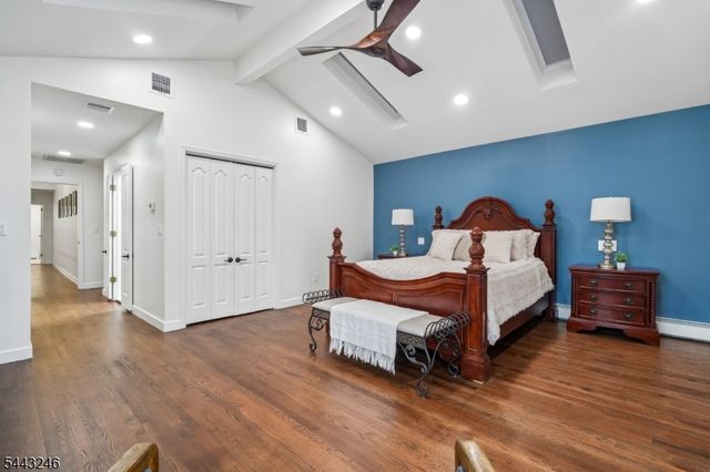 1 Archbridge Ln, Springfield Twp., NJ 07081