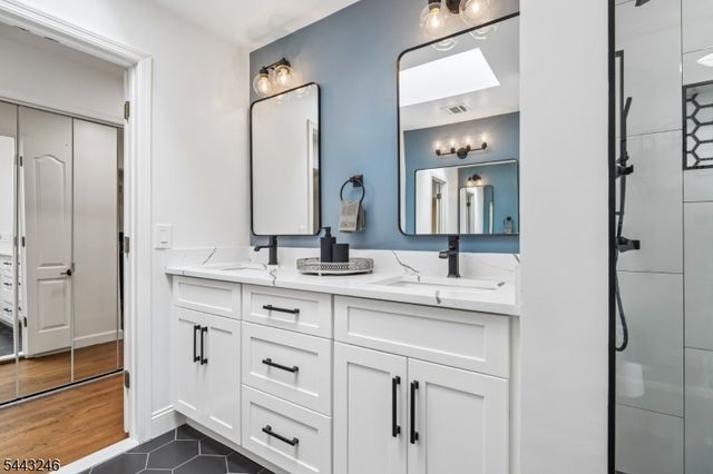 1 Archbridge Ln, Springfield Twp., NJ 07081