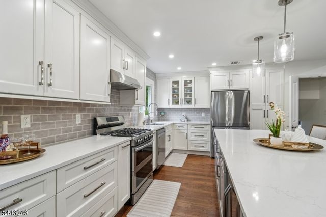 1 Archbridge Ln, Springfield Twp., NJ 07081