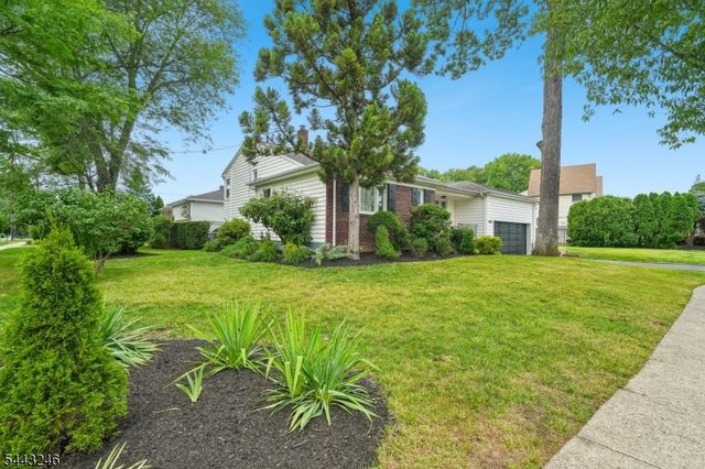 1 Archbridge Ln, Springfield Twp., NJ 07081