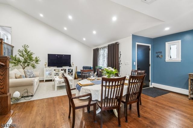 1 Archbridge Ln, Springfield Twp., NJ 07081