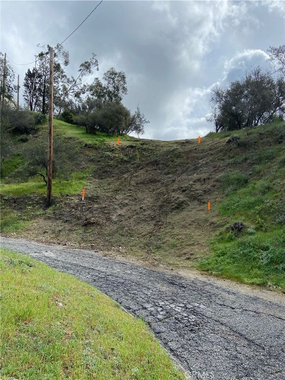 6088 Sister Elsie Drive, Tujunga, CA 91042 — exterior