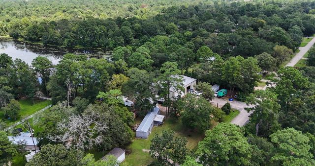 9228 Sharyn Drive, Conroe, TX 77384